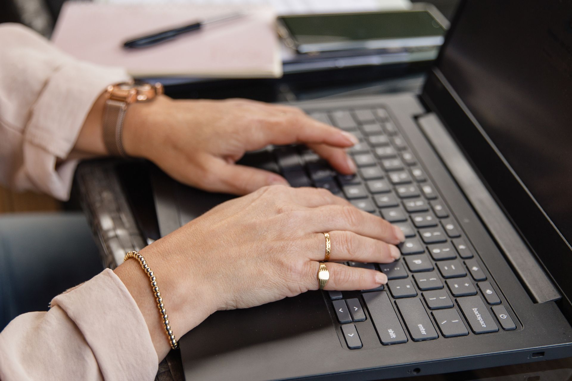 Monique dat dus Virtual Assisitant